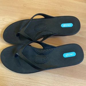 Heel flip flops